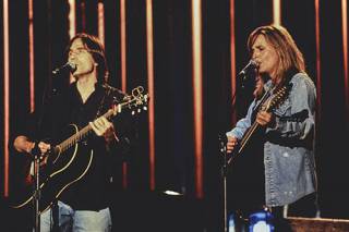 JACKSON BROWNE AND MELISSA ETHERIDGE