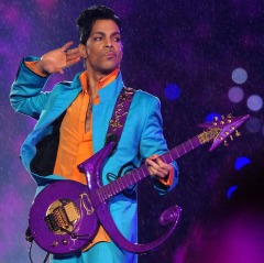 prince with the guitar